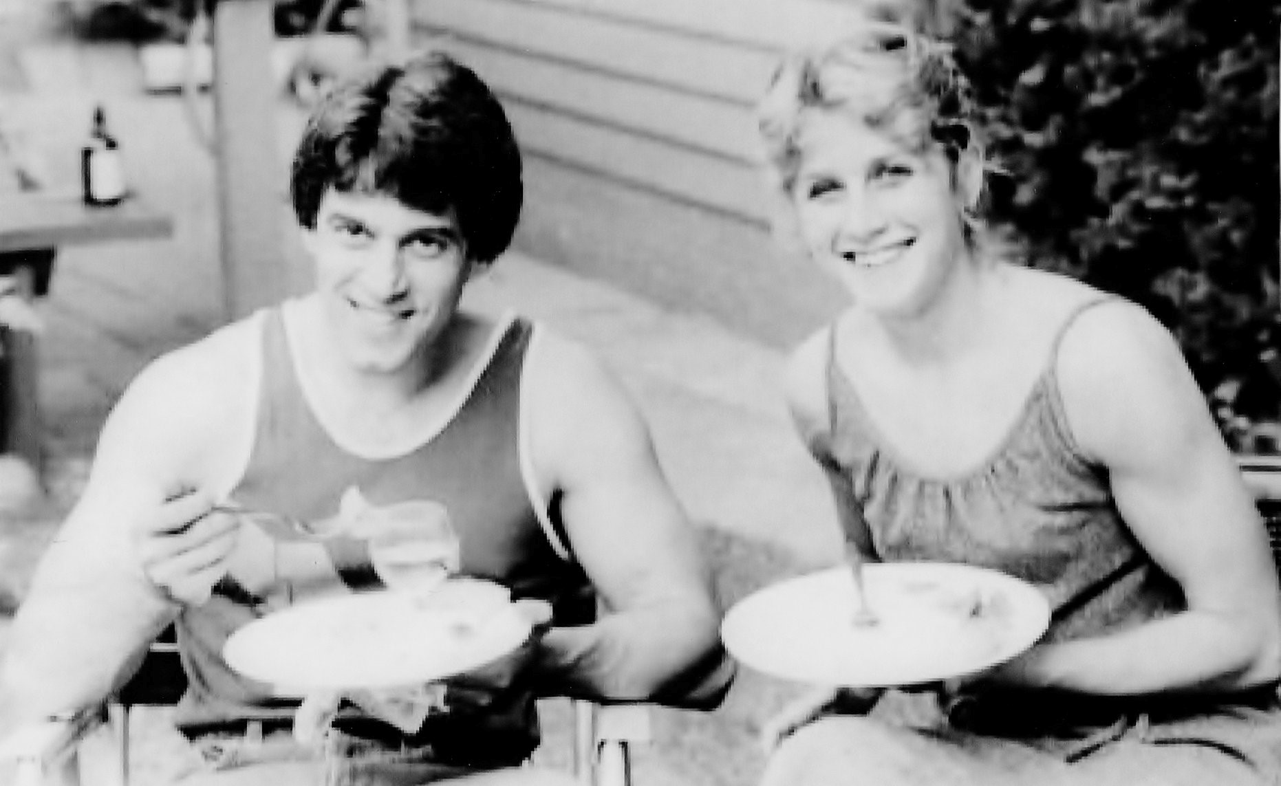 Logos for 威尼斯人app 领导人 and Missouri Baptist University Shine On